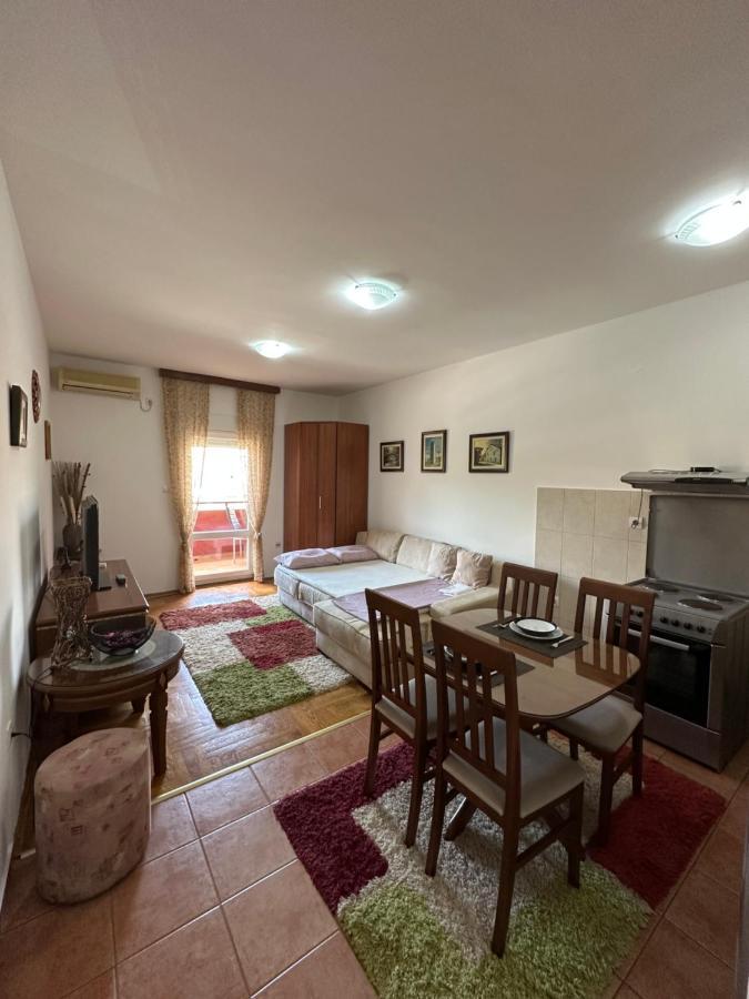 Bella Apartman พอดโกริกา ภายนอก รูปภาพ